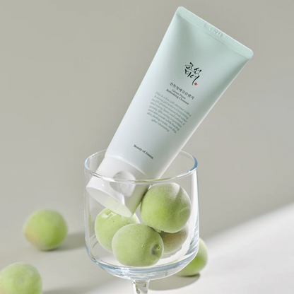Green Plum Refreshing Cleanser (100ml)